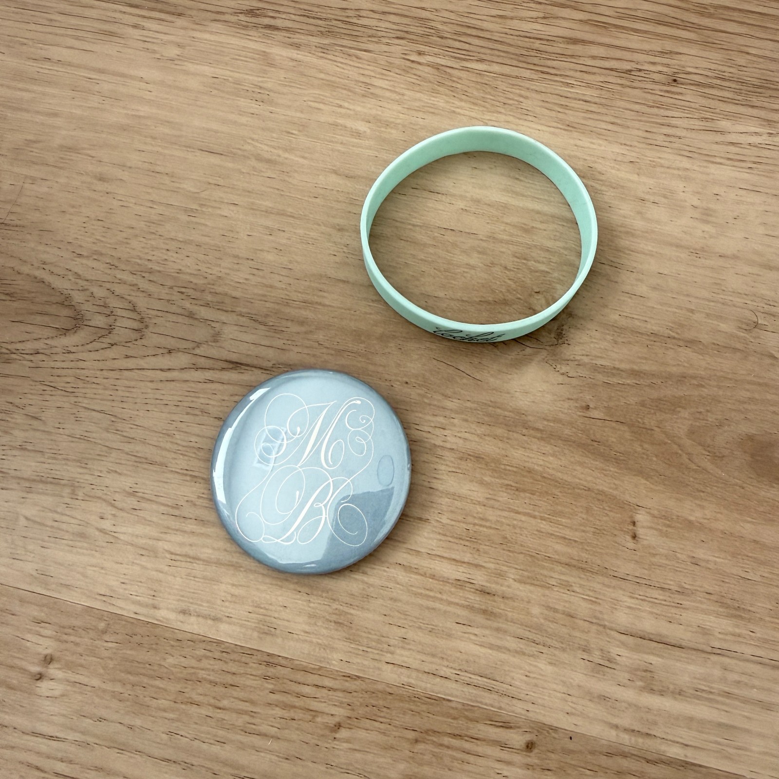 Madison Beer Locket Promo Pin & Bracelet Listing Party Exclusive Set