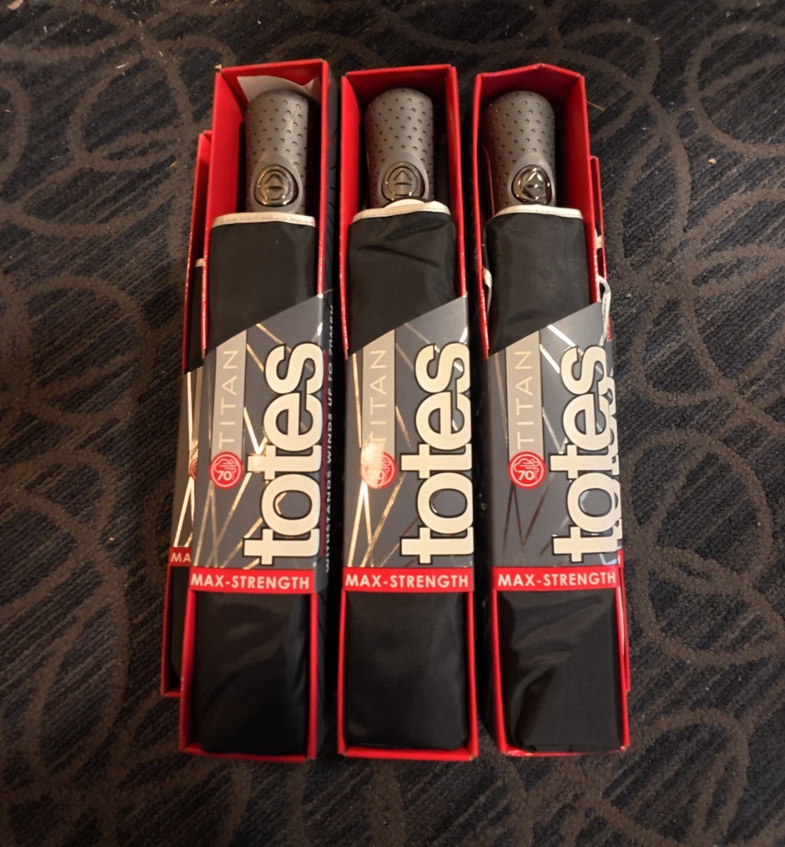Totes Titan Umbrella Black 43” Coverage Push Open & Close New lot of 11