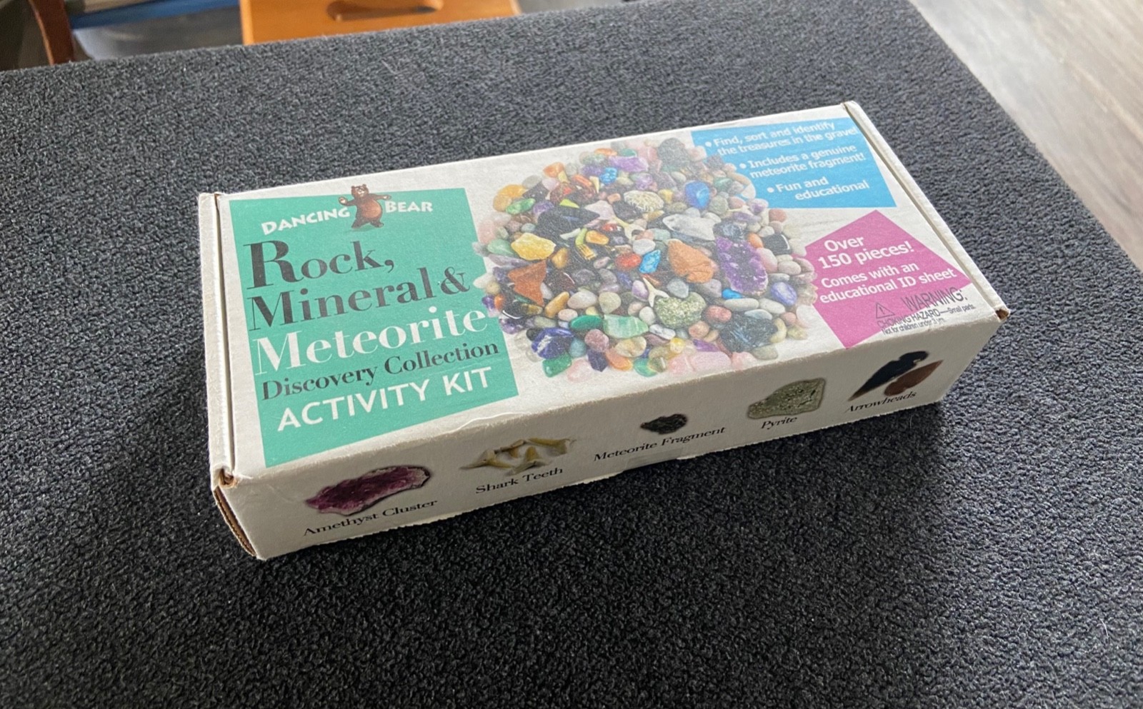 Dancing Bear 150 Piece Rock Mineral & Meteorite Activity Kit