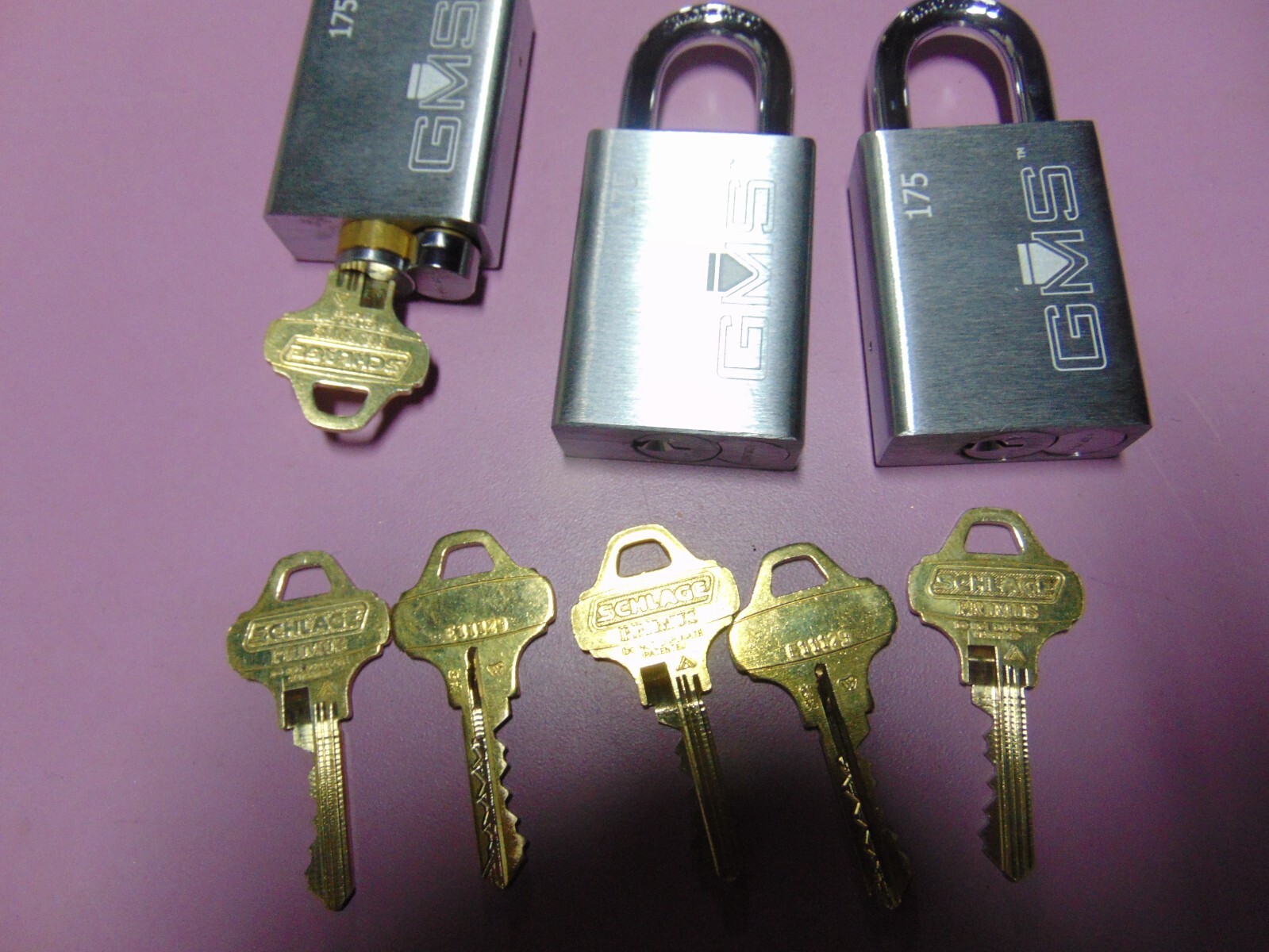 3 NEW GMS PADLOCK WITH SCHLAGE PRIM AND  5 C135 PRIM KEYS  1 CORE    LOCKSMITH