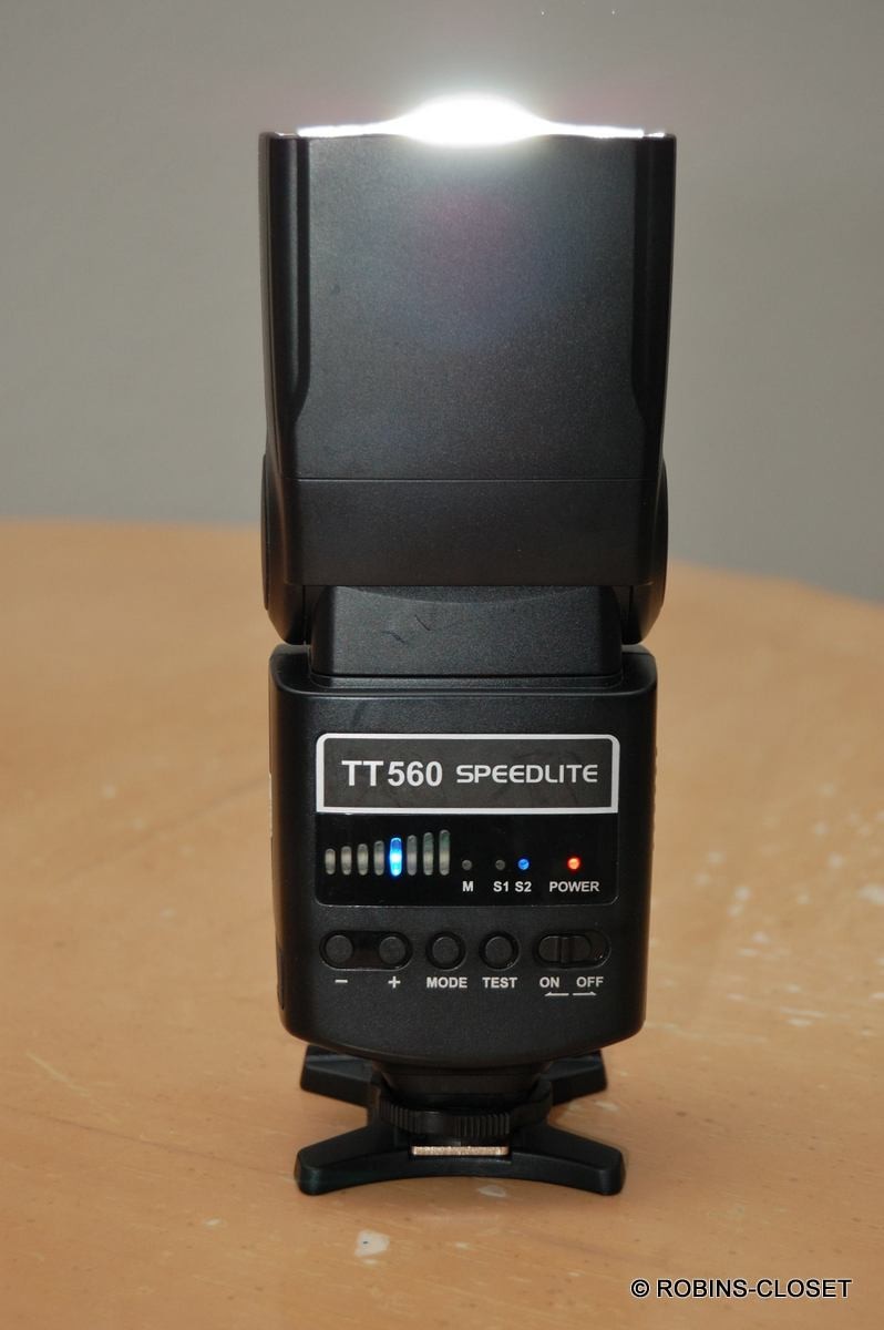 Neewer TT560 Speedlite Camera Flash for Canon Nikon Sony Fuji DSLR Universal