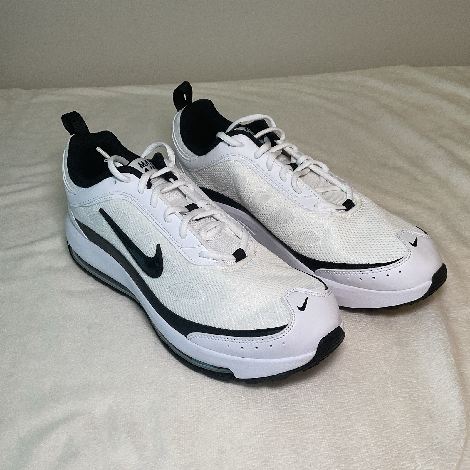 Nike Air Max AP MENS White Black Bright Crimson CU4826-100 NEW IN BOX Size 11.5