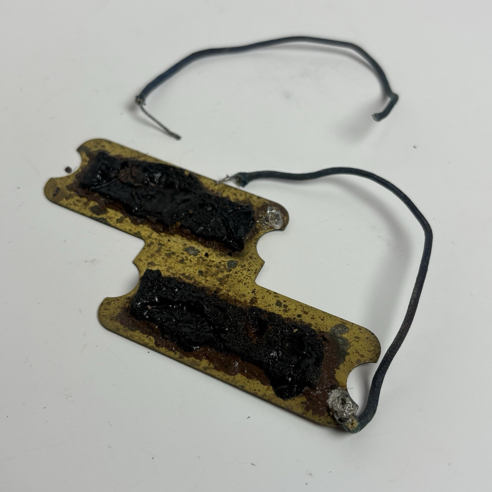 Vintage 1968 Fender Precision Bass Brass Pickup Shield Ground Plate Lead USA