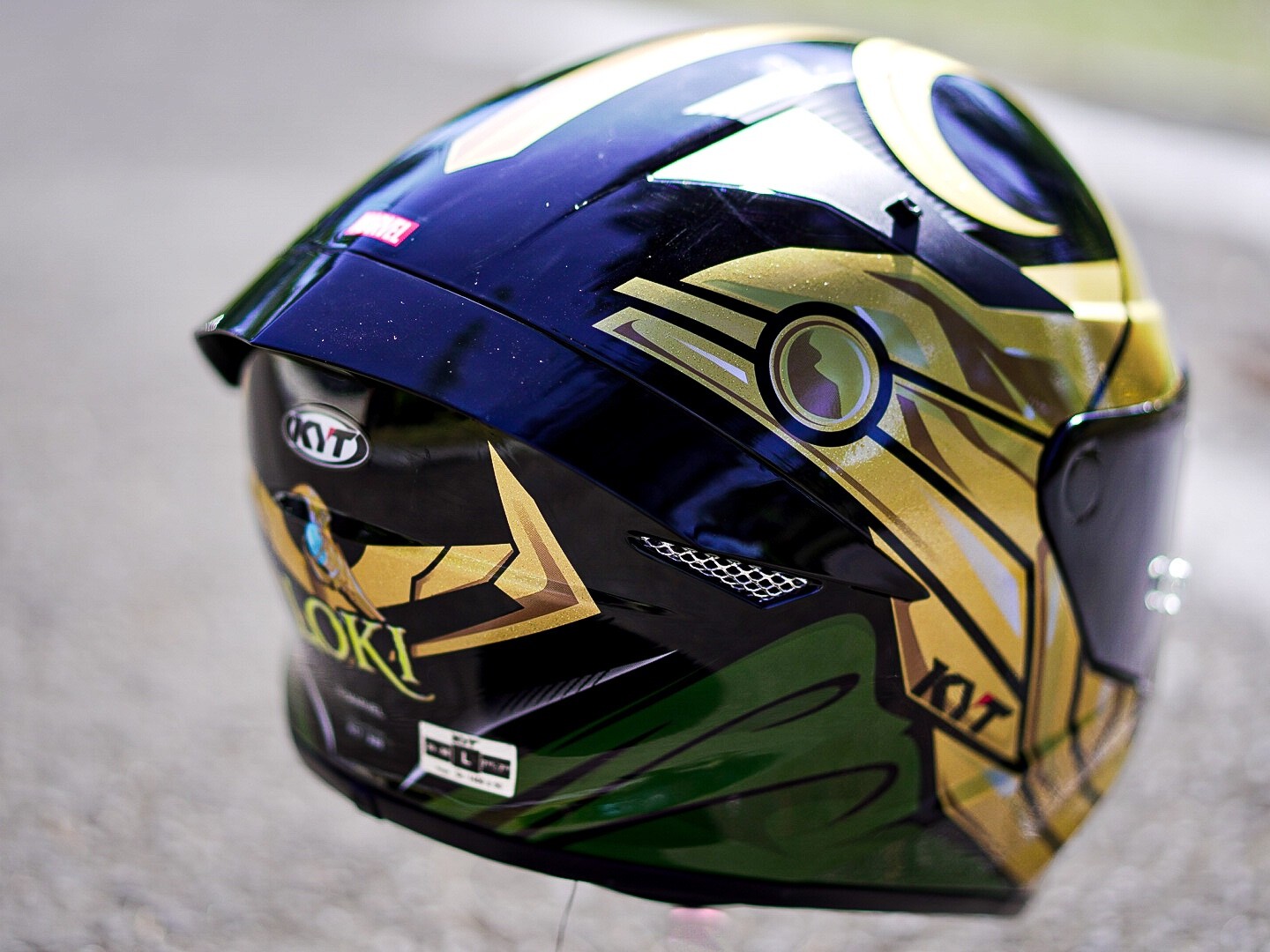 KYT TT COURSE LOKI MARVEL LIMITED EDITION Size M