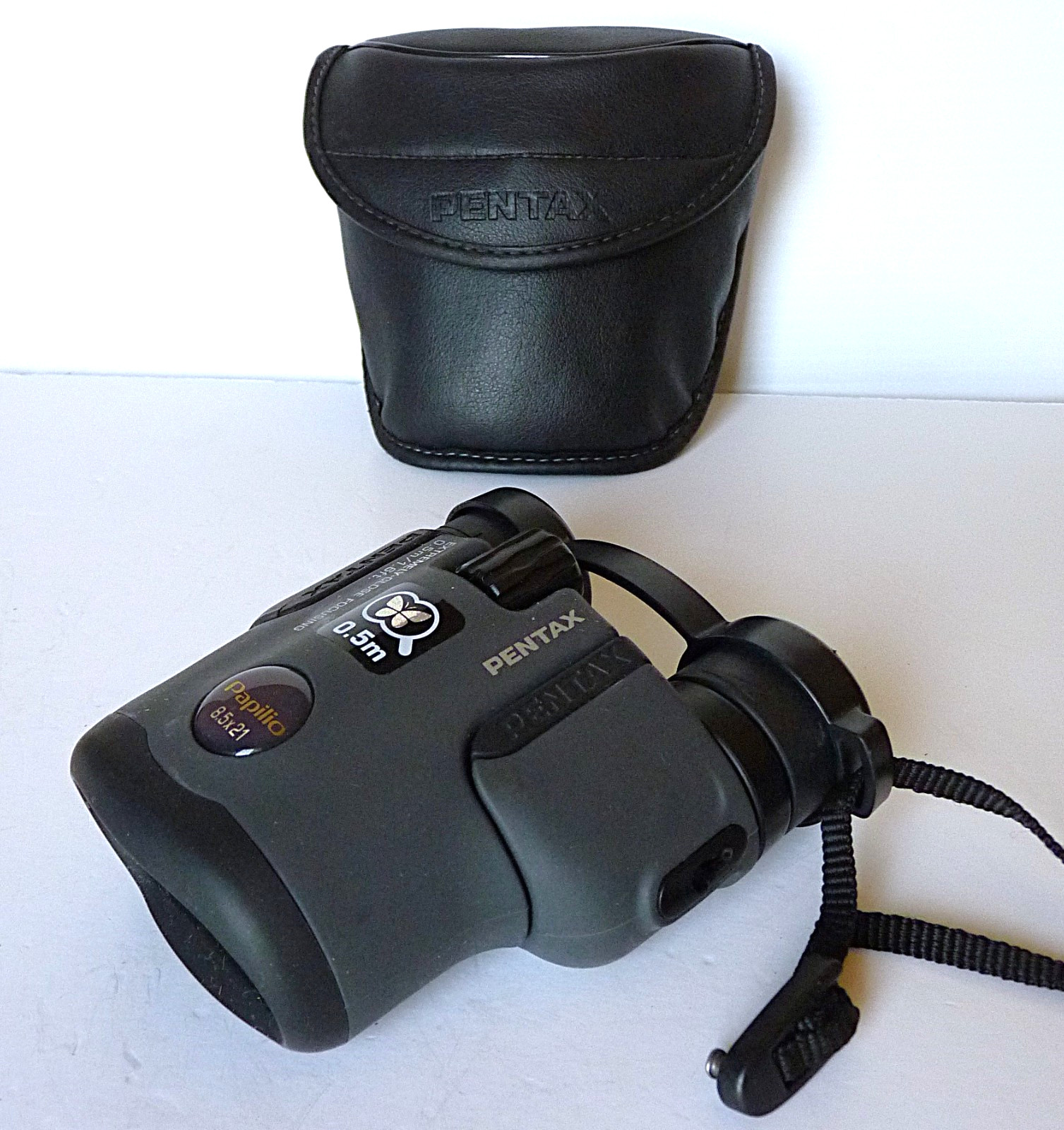 Pentax Papilio 8.5x21 Binoculars with Strap and Case