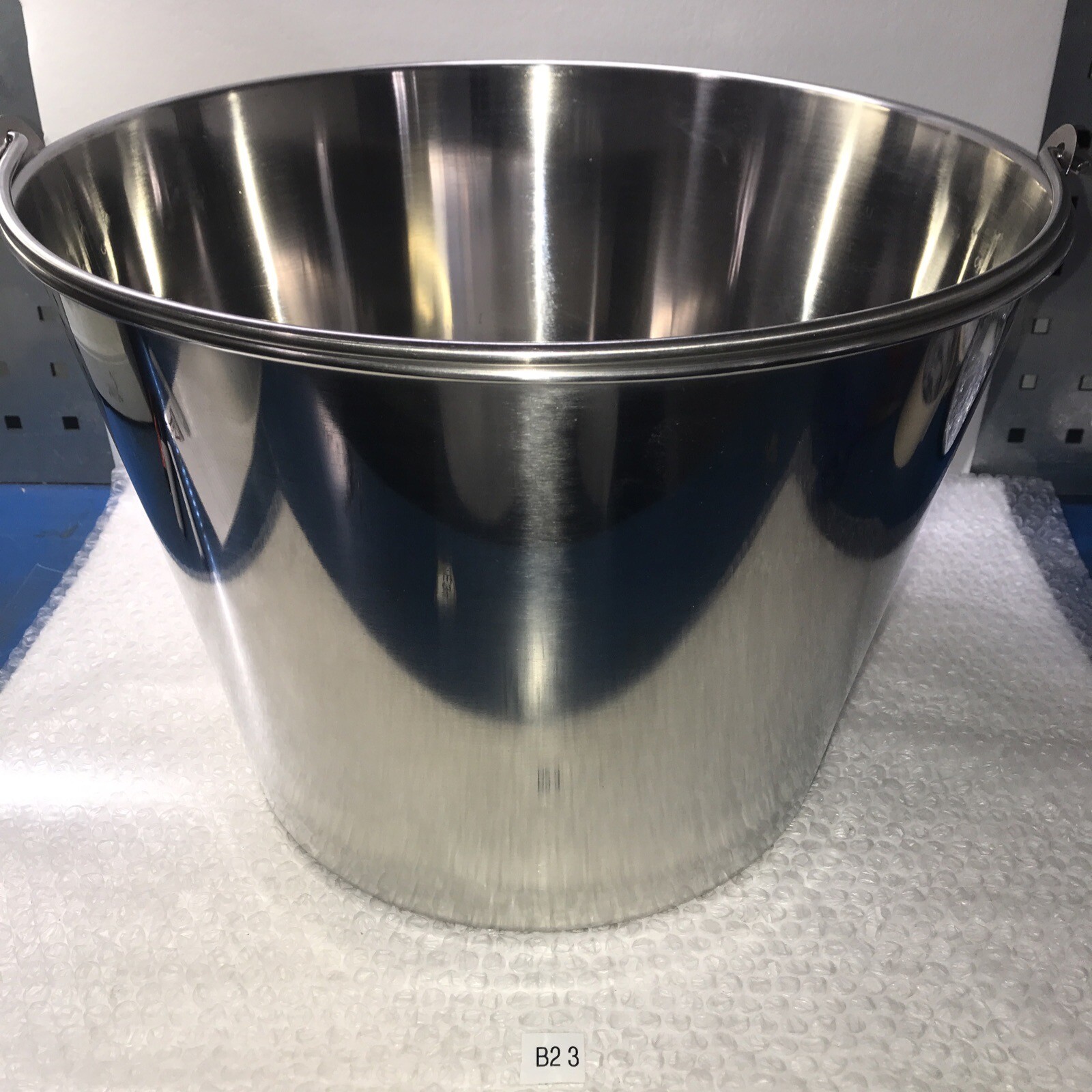 *New Extra Large Stainless Steel Bucket 5 Gallon Heavy Duty With Handle# 3CYL3#