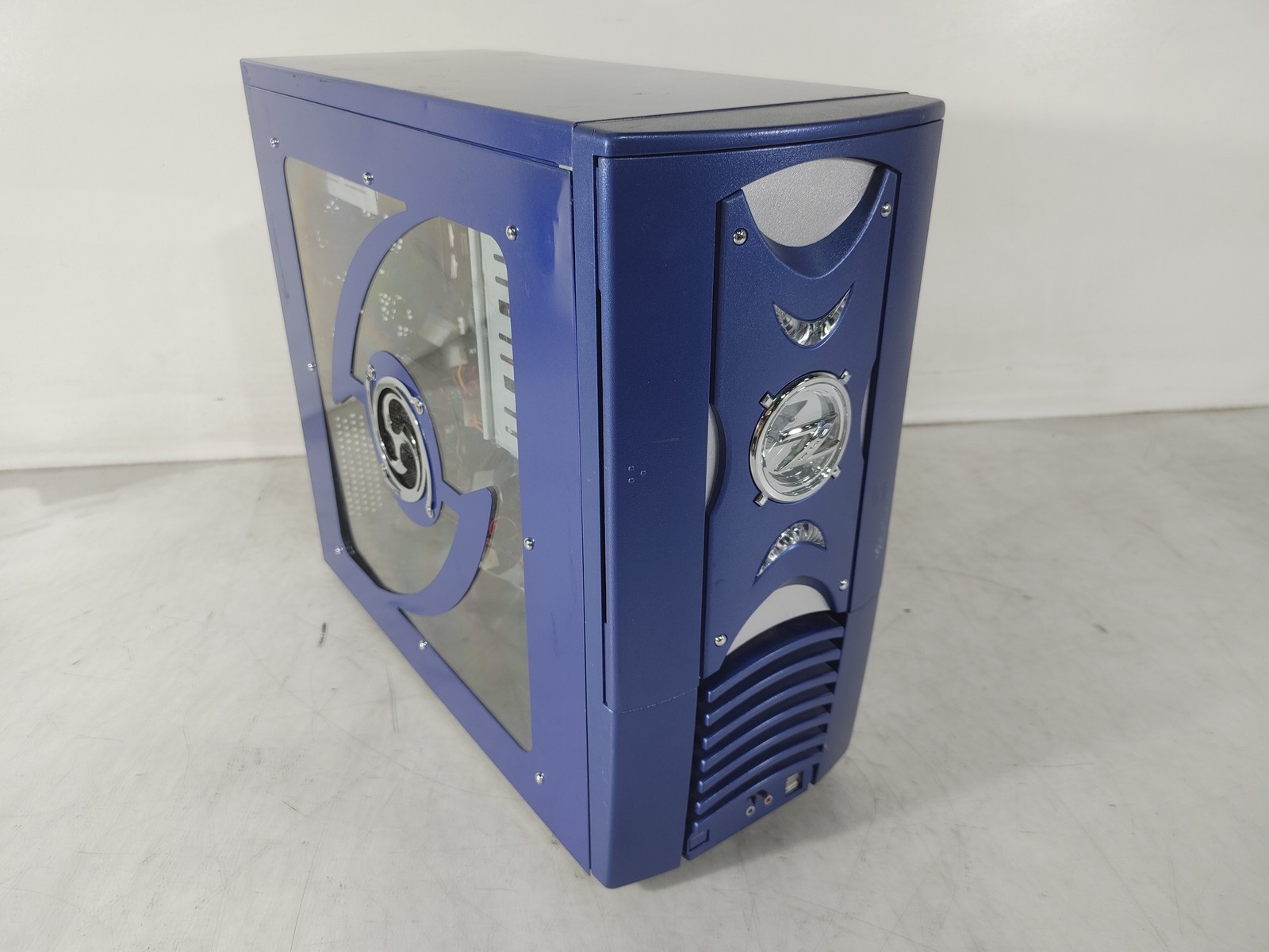 Vintage Asus M2N68-AM AMD Athlon 64 X2 5050e 2.60 GHz 4 GB DDR2 Desktop