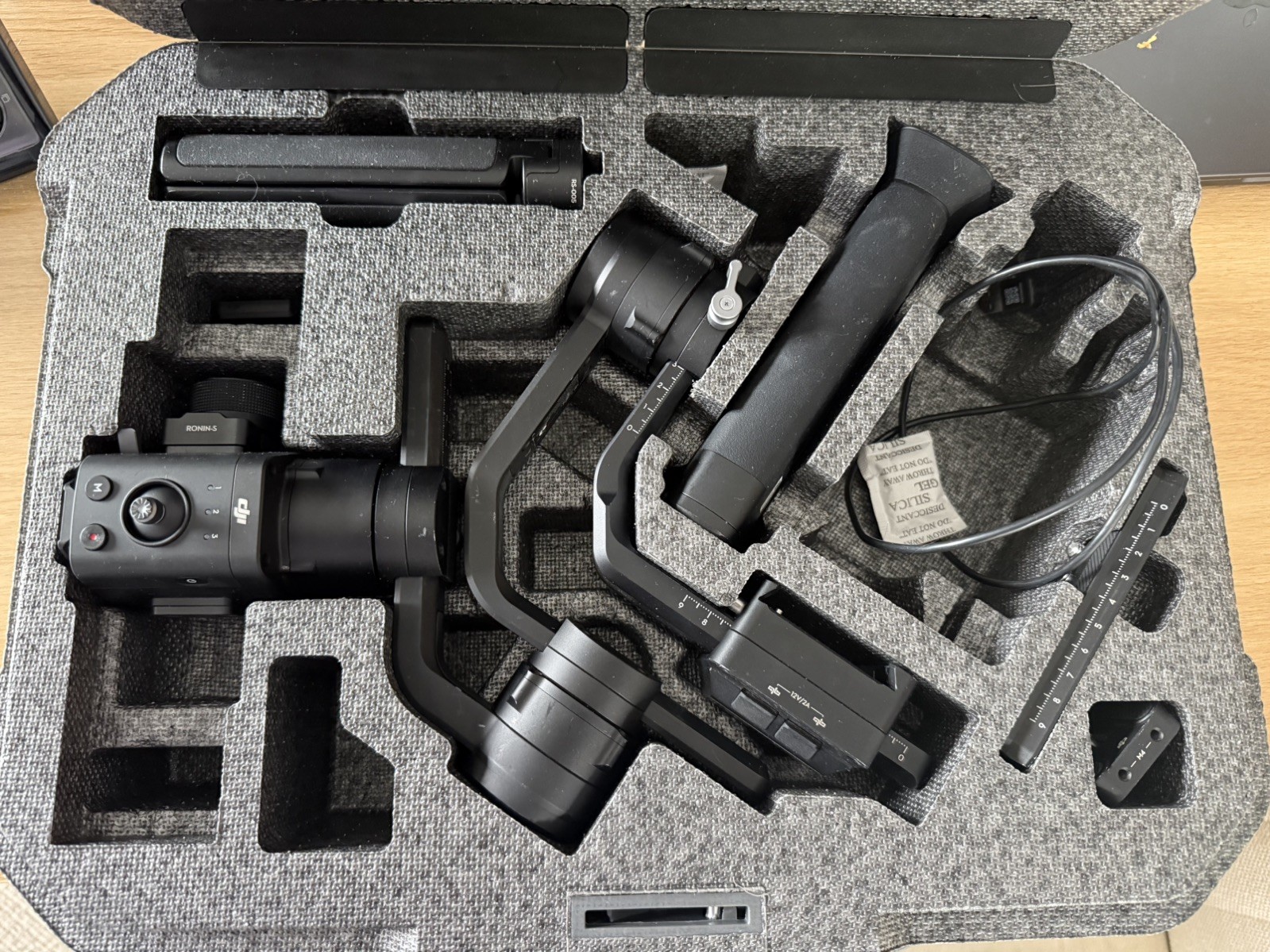 DJI Ronin-S Camera Stabilizer Starter Kit with Case