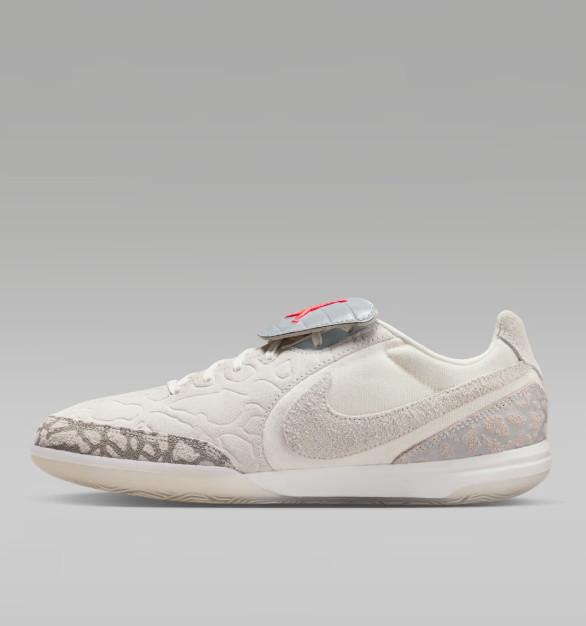Nike  Jordan Tiempo Streetgato SE Indoor Soccer Shoes Phantom II7579-016