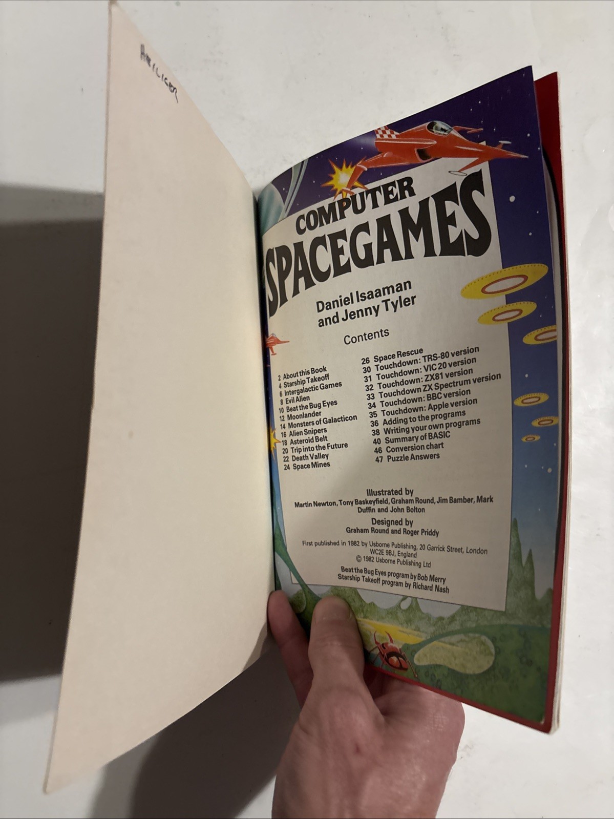 RARE Vtg Computer Spacegames Program Book TRS-80 BBC Apple Usborne 1982 BASIC