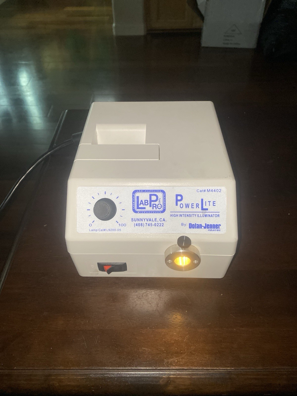 M4402 LabPro Powerlite High Intensity Illuminator Lamp Source