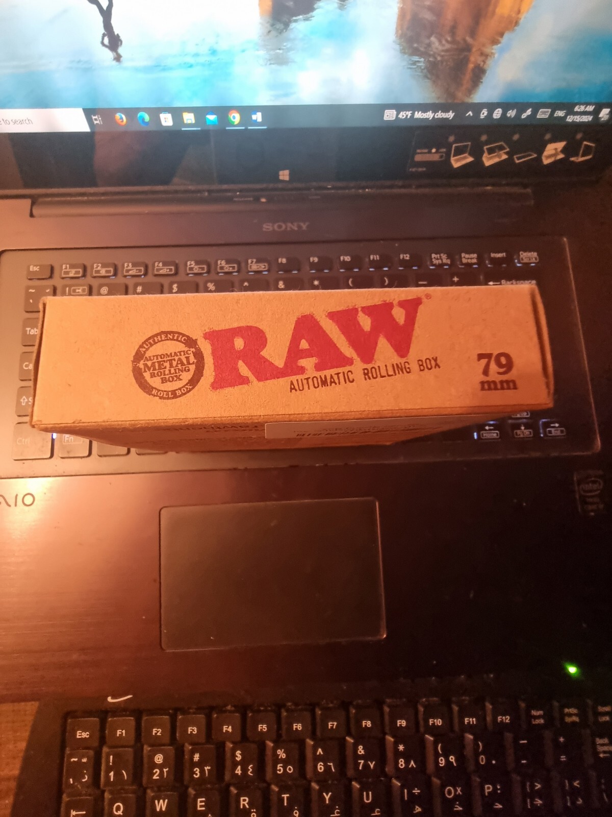 RAW 79mm Adjustable Automatic Stainless Steel Cigarette Rolling Box RED, (Works
