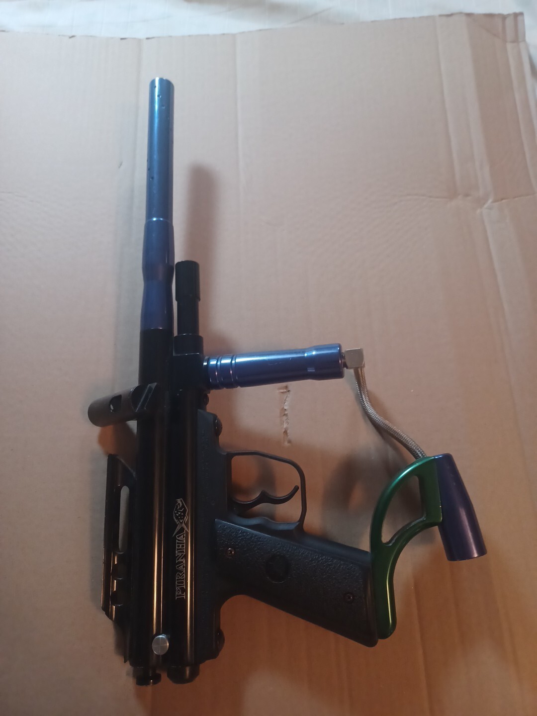 PIRANHS Paintball Gun FNN00264 Untested