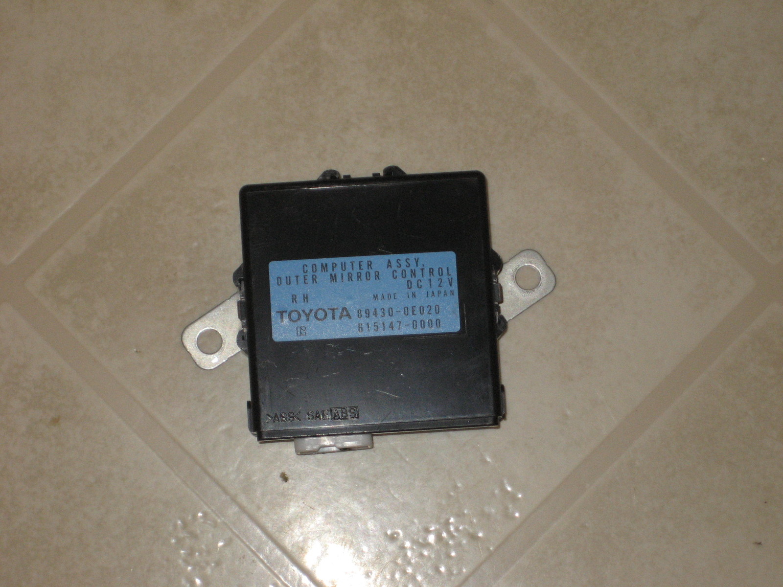 LEXUS Rx330 MIRROR CONTROL 89430-0E020 RIGHT 04 05 06 OEM