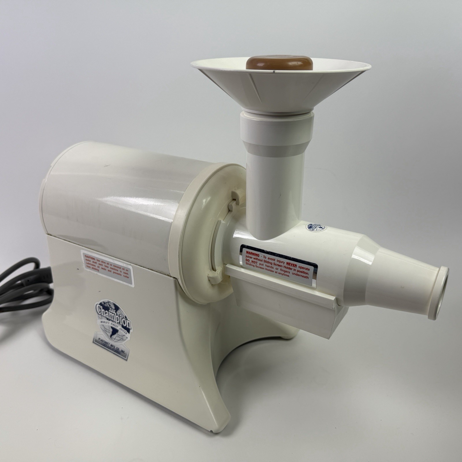 Champion G5-NG-853S Almond Color Juicer with Attachments *Good Clean Condition*