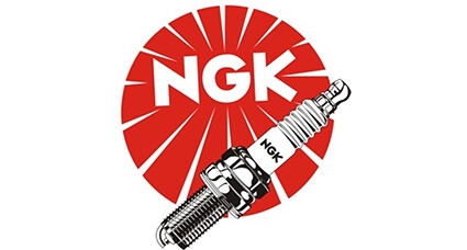 Set of 4 NGK Standard Spark Plugs for ski-Doo GRAND TOURING 2003-2002 Eng 380cc