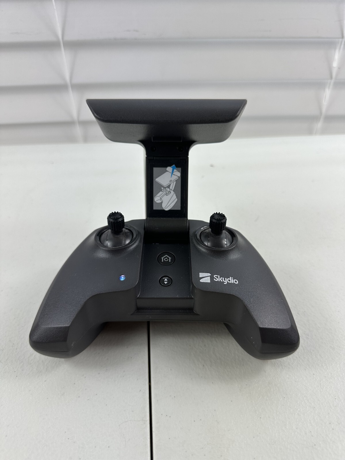 Skydio SKYJS300NA USB-C Drone Controller for Skydio 2 / Skydio 2+