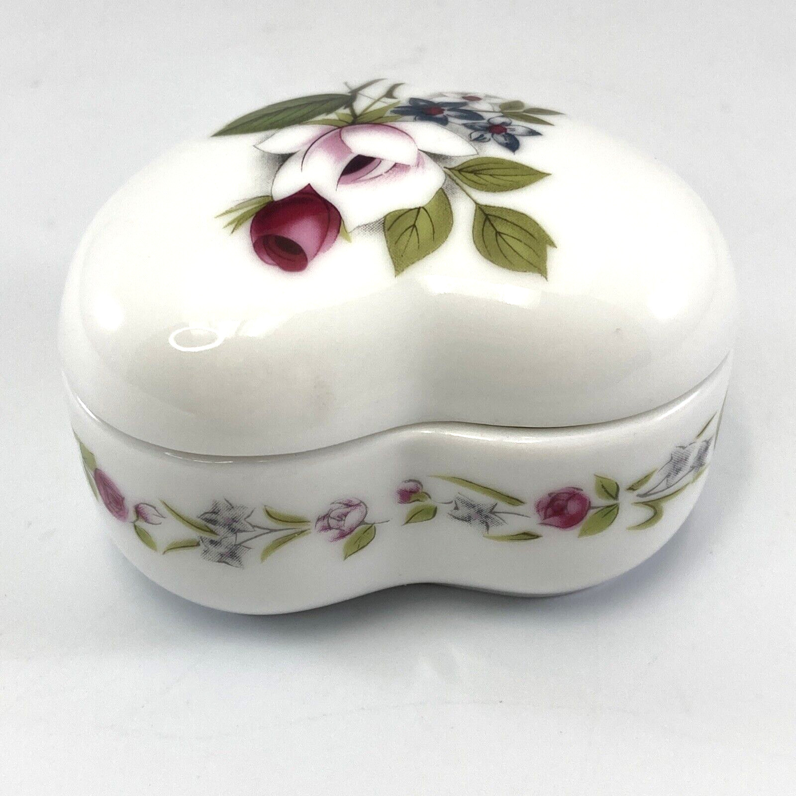 Otagiri Rose Bouquet Trinket Box