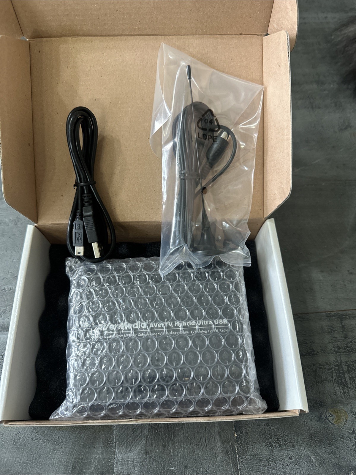 AVerMedia AVerTV Hybrid Ultra USB TV Tuner
