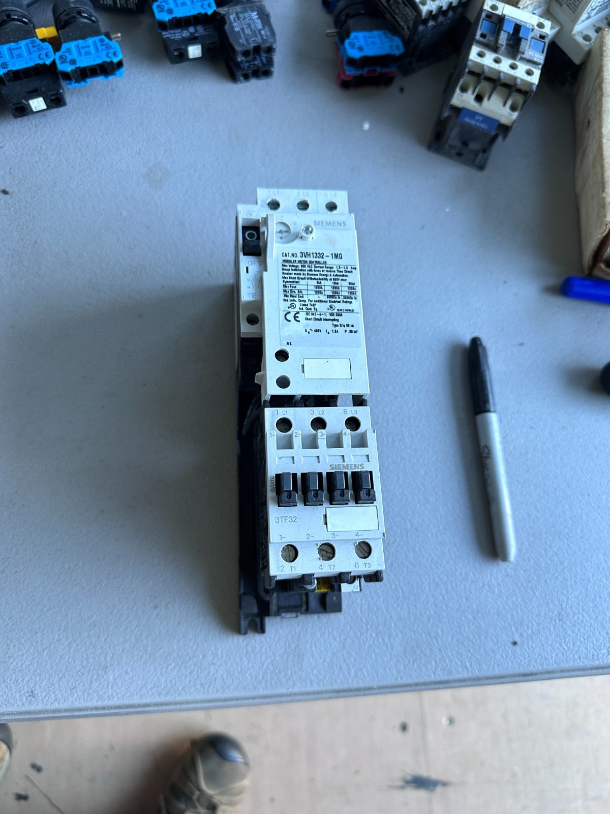 Siemens 3VH1332-1MG Modular Motor Controller w/3TF32 Contactor