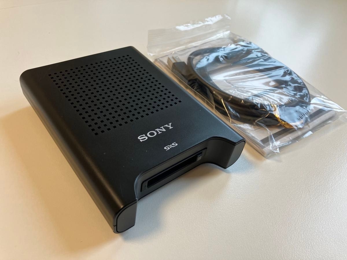 Sony SBAC-US20 SxS USB Card Reader with USB Cable