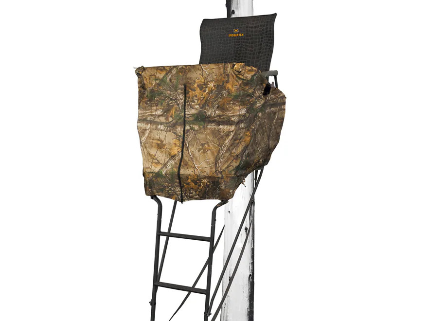 Hawk 1.5 Man Ladder Blind Kit  Polyester Realtree Xtra
