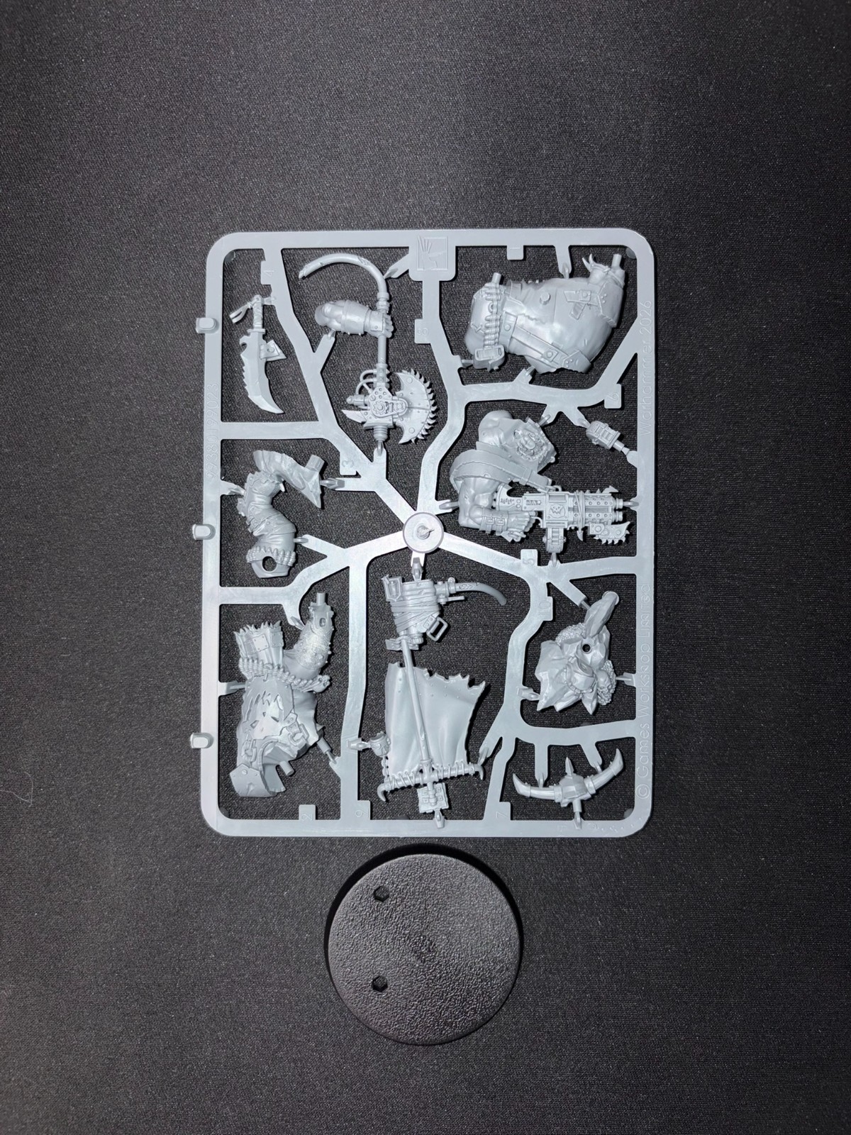Warboss (Armageddon) - Orks - Warhammer 40K - New On Sprue
