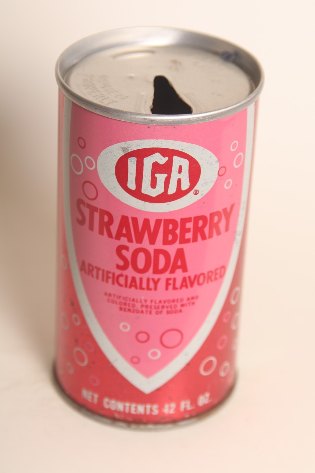 IGA Strawberry soda can