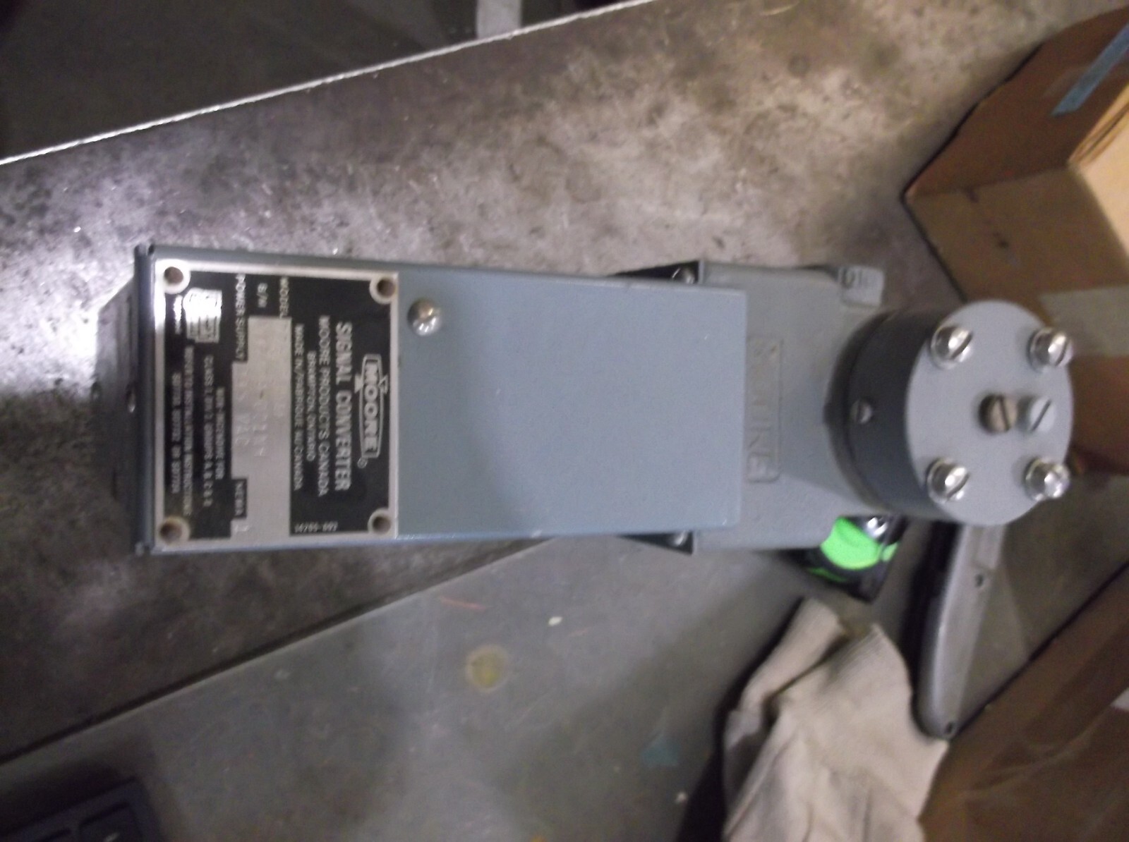 MOORE 7730CJDAF SIGNAL CONVERTER (715)