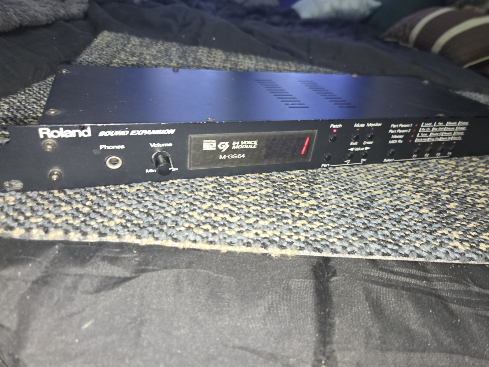 Roland M-GS64 Sound Expansion Module 64 Voice RackMountable 32 Part