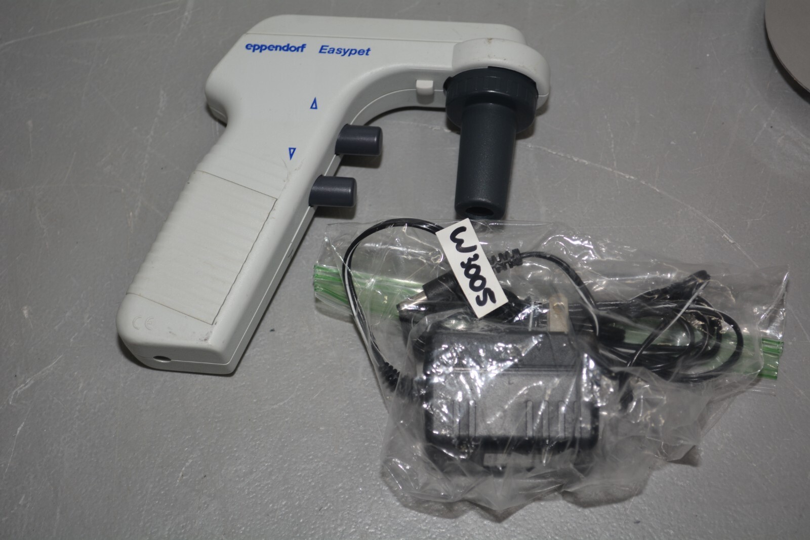 ^ Eppendorf Aid Dispensing Pipette EasyPet #W3005