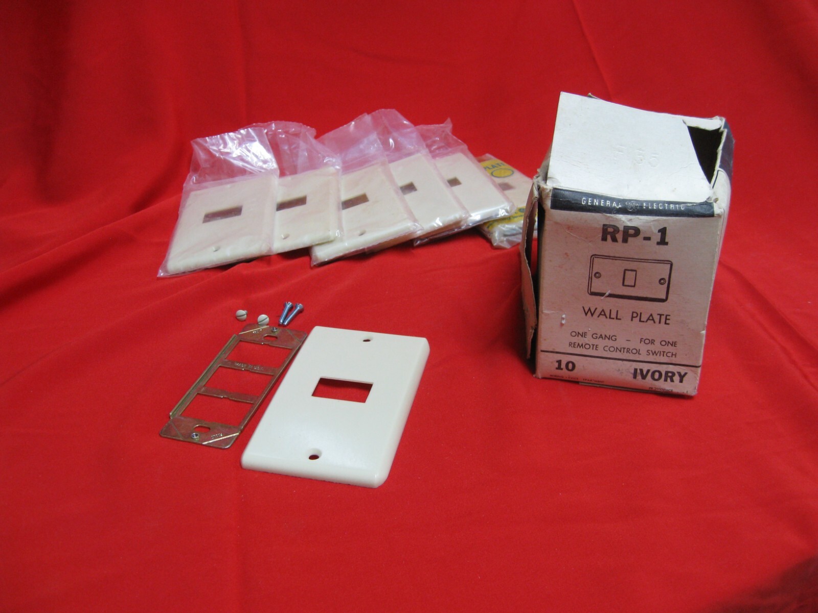 ONE pc GE RP-1 Switch Wall Plate Ivory with bracket screws