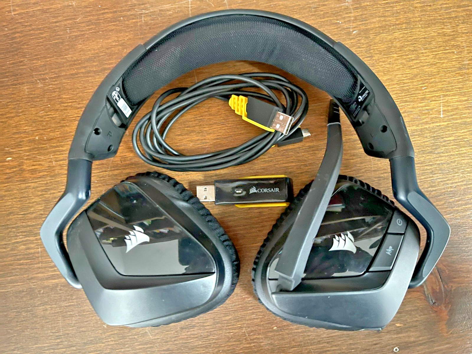 Corsair Void RGB Elite Wireless Gaming Headset