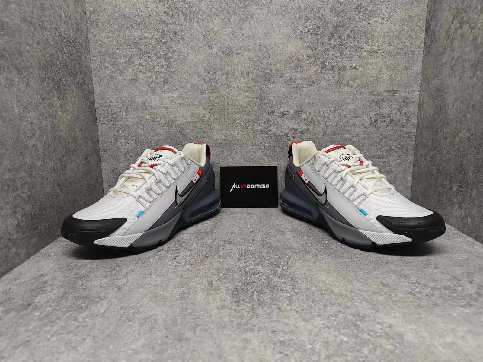 Level SS/New - Nike Air Max Pulse Roam Summit White Metallic Silver FZ5048-100