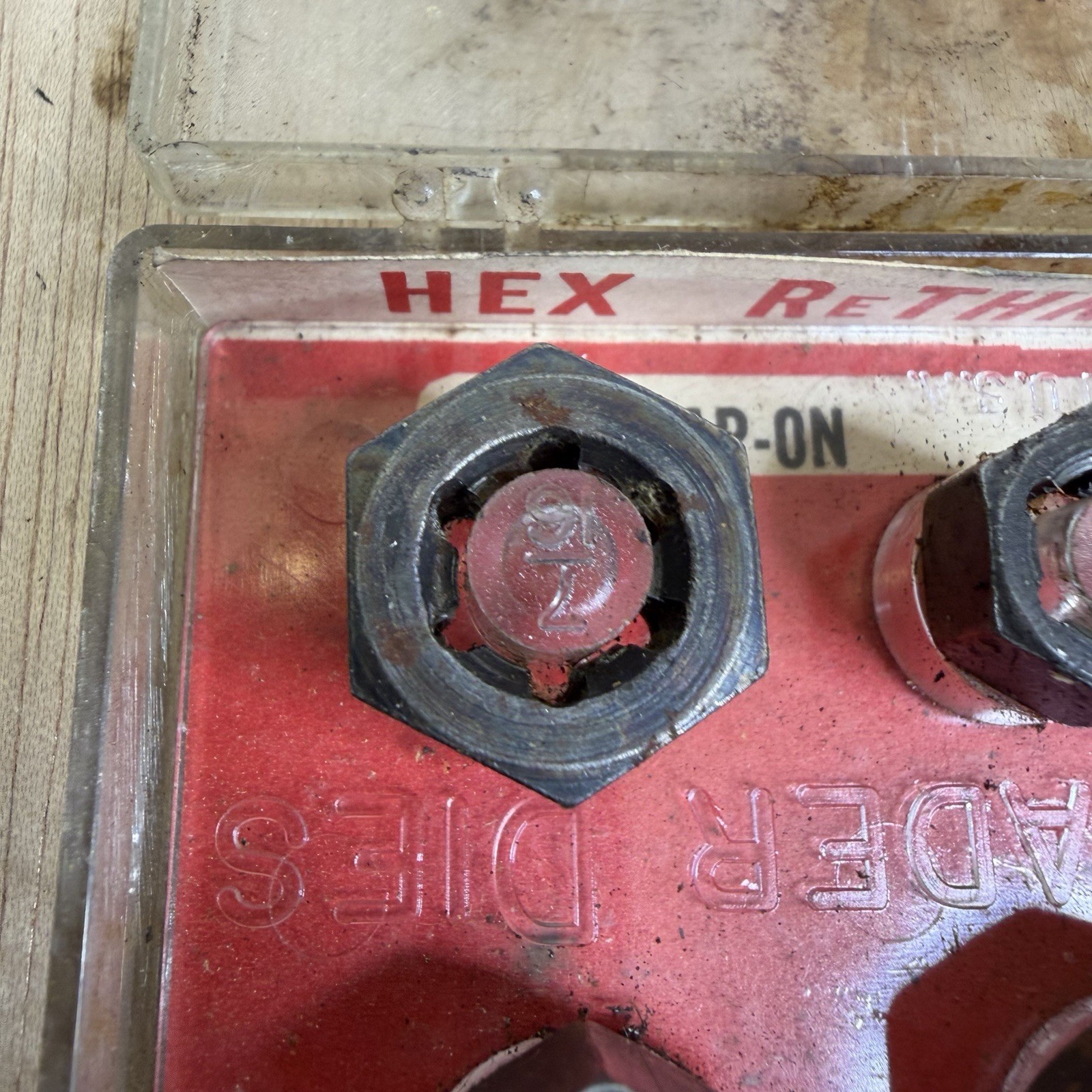 VTG SNAP ON TRF7A & TRC7A RE-THREADER DIE SETS SAE & HEX COURSE & FINE