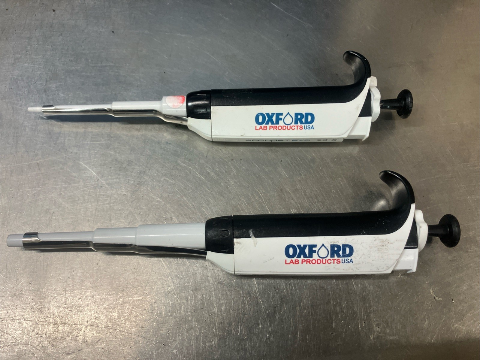 2 Oxford Lab Products USA Accupet EVO Single Channel Pipets .5-10ul 100-1000ul