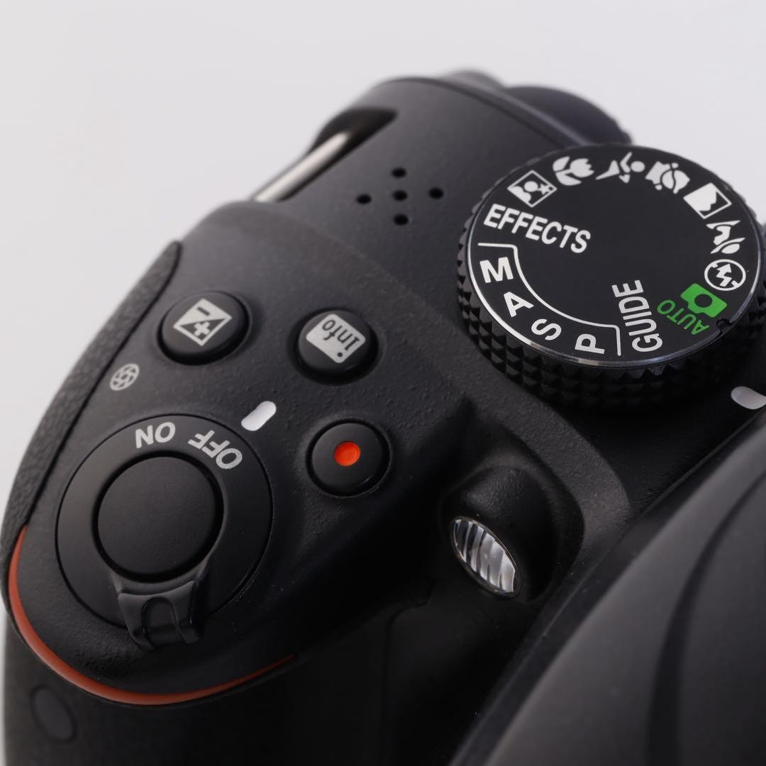 NIKON D3400 661309