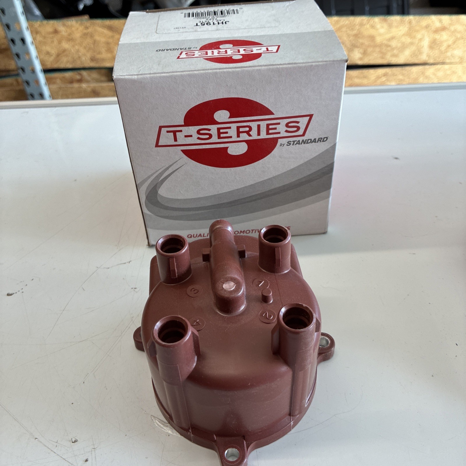 Standard Motor Products T-Series JH195T Distributor Cap Ignition Replacement