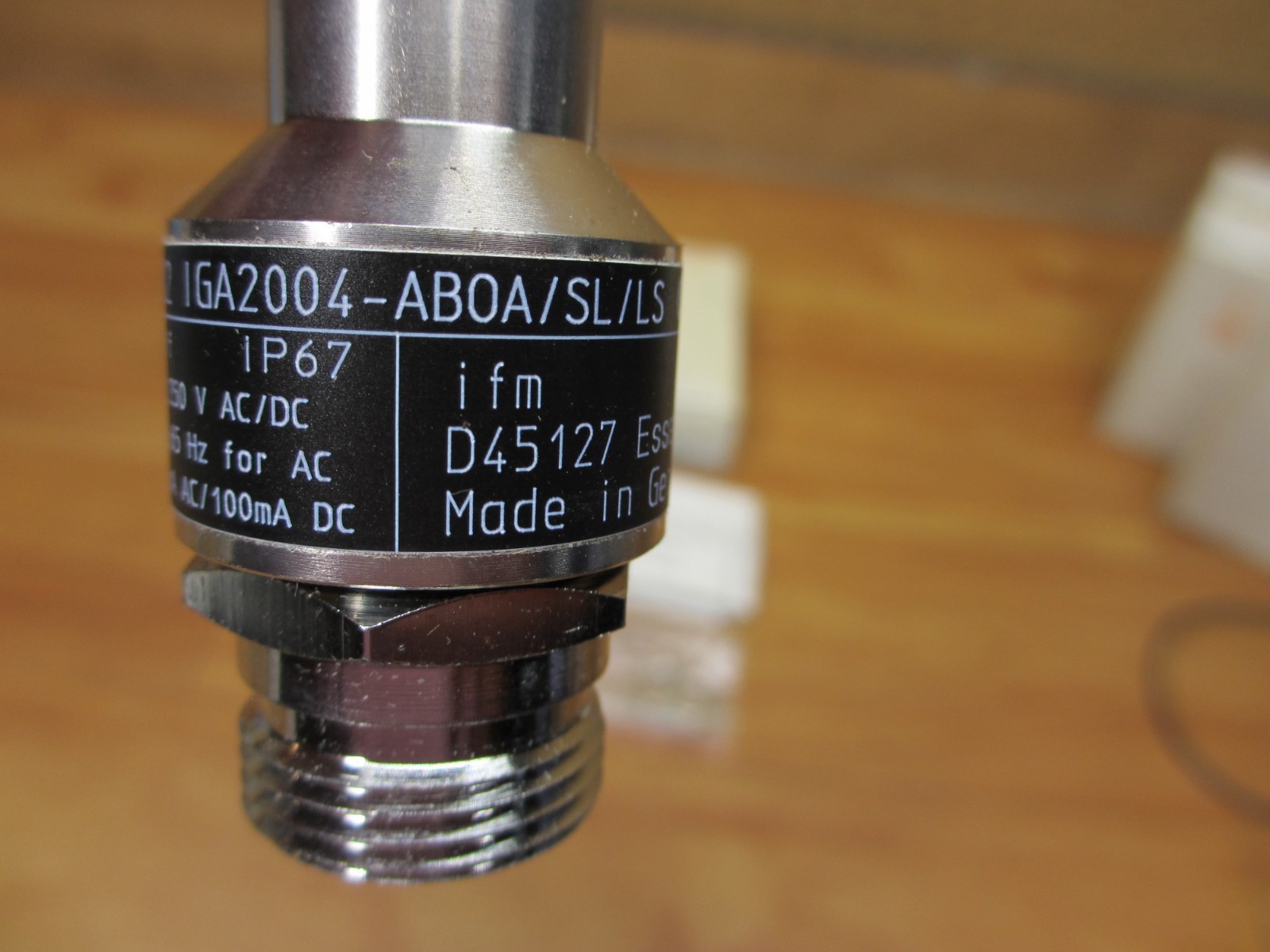 IFM Efector IG0302 *NEW* Inductive Proximity Sensor IGA2004-ABOA/SL/LS300BL