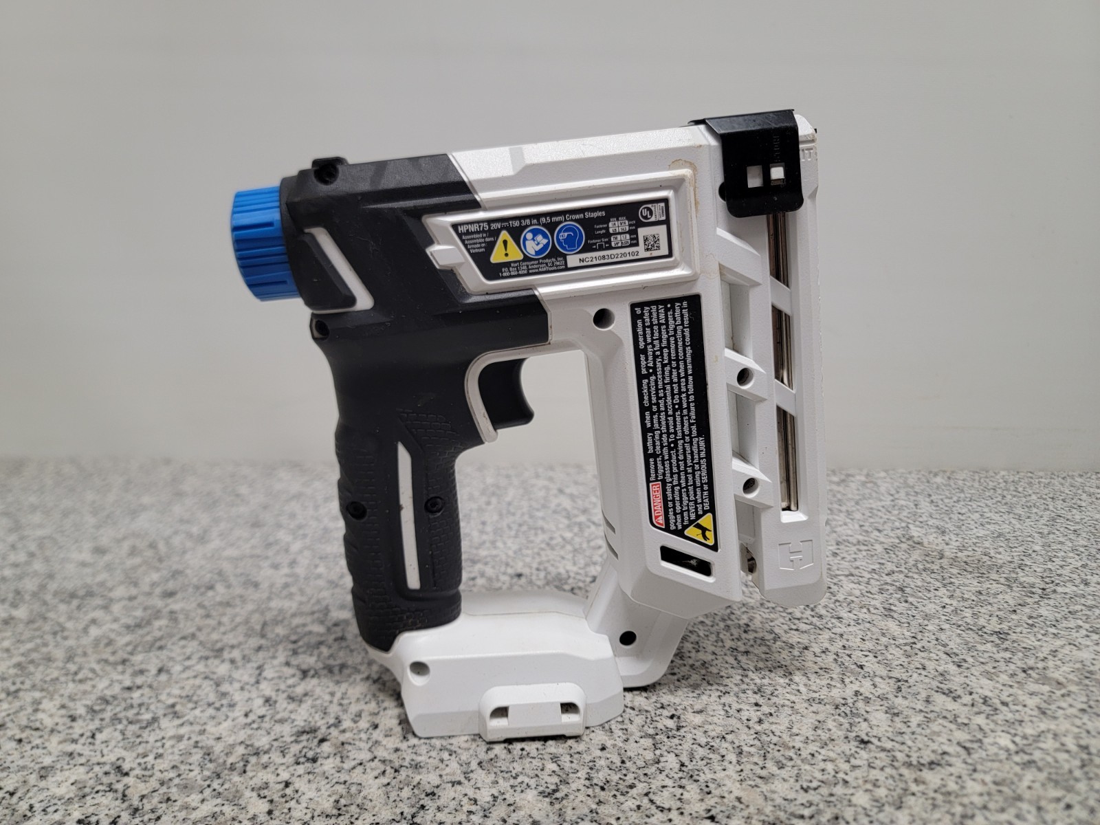 HART HPNR75B 20-Volt 3/8-Inch Crown Stapler