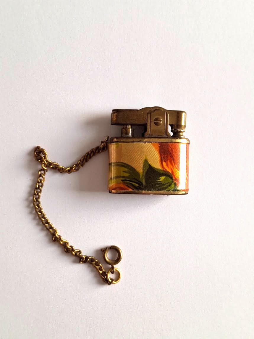 Atlas-Lite Small fuel lighter from the 50s vintage from Japan.