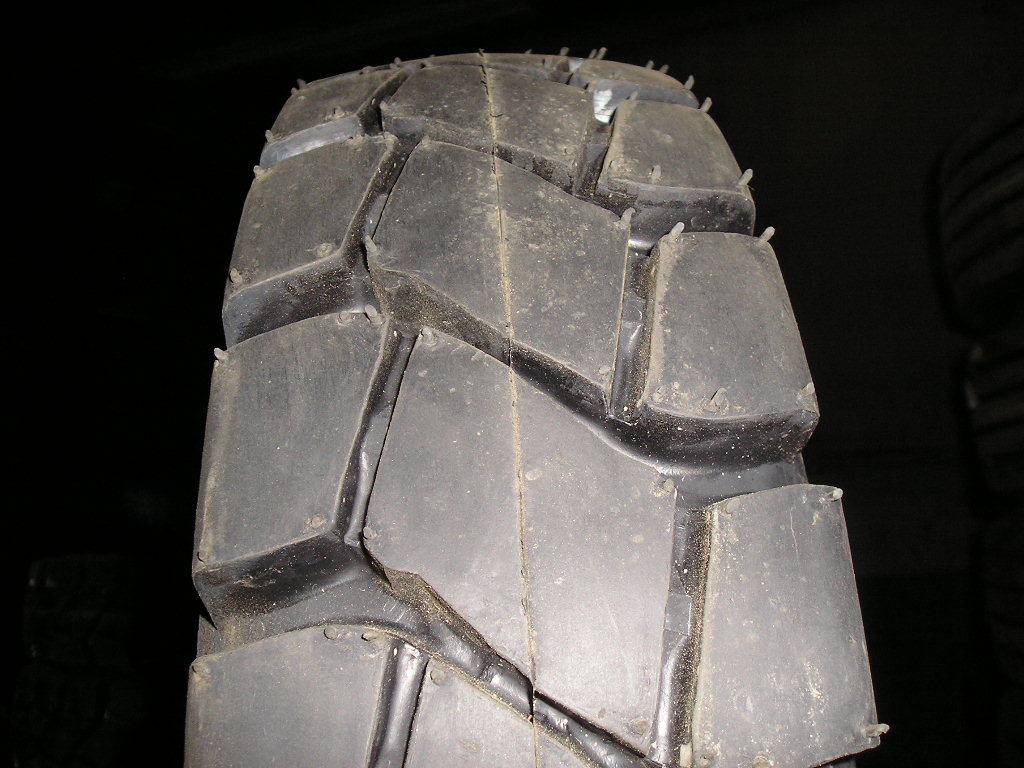 (2-Tires) 7.00-12 tires Supr-Sidewall 14PR forklift tire Samson / Advance 70012