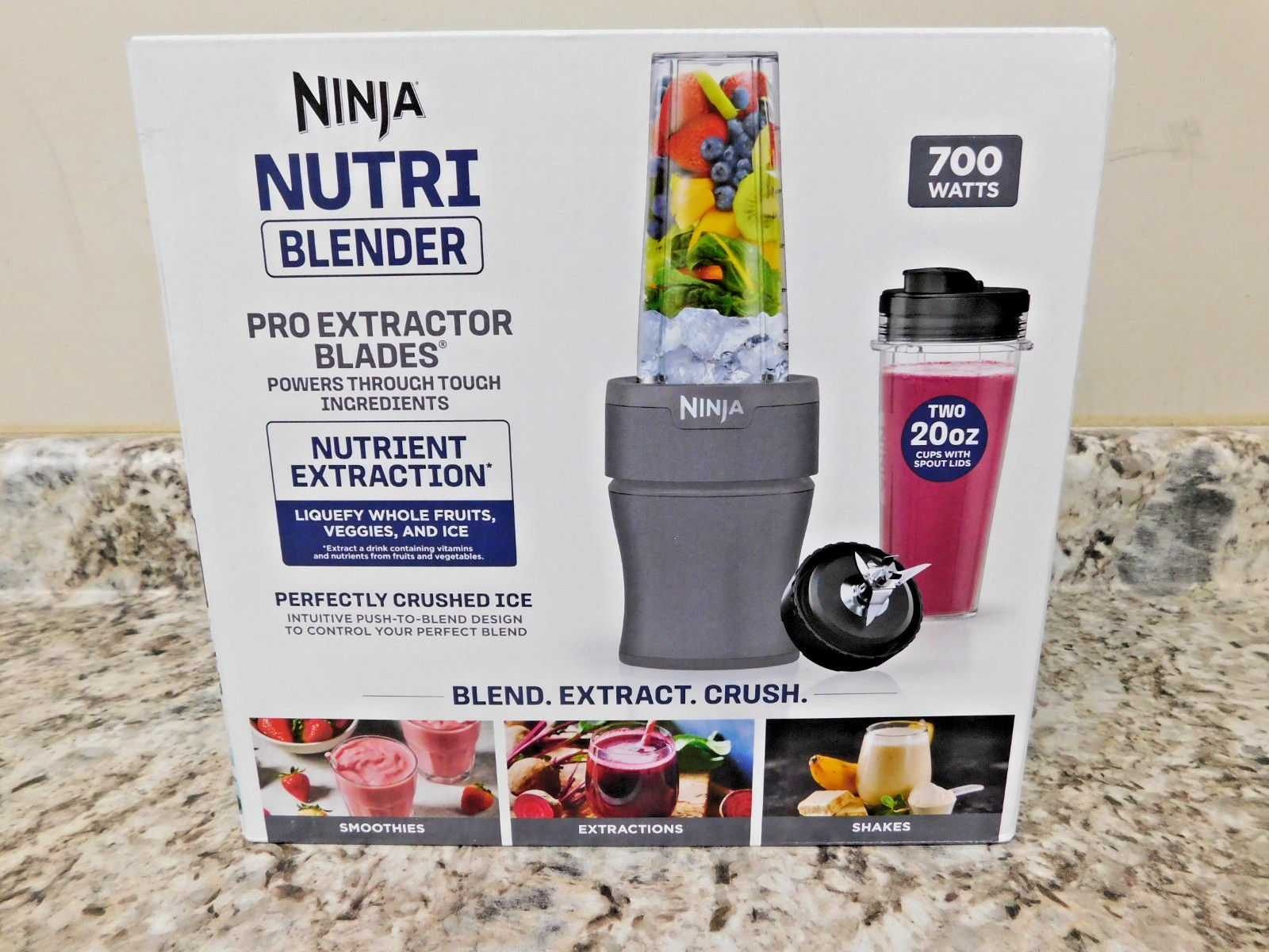 Ninja Nutri-Blender 700 Watts Pro Extractor Blades Model BN300GY
