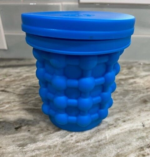 Ice Genie Ice Cube Maker Tray Holds Up To 180 Cube Silicone NEW