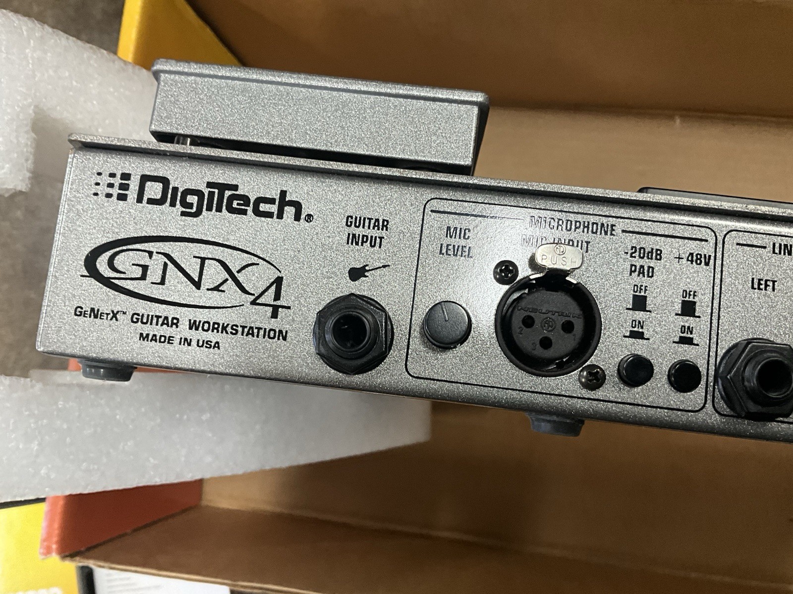 digitech gnx4 multi effects pedalboard condition open box excellent /accessories