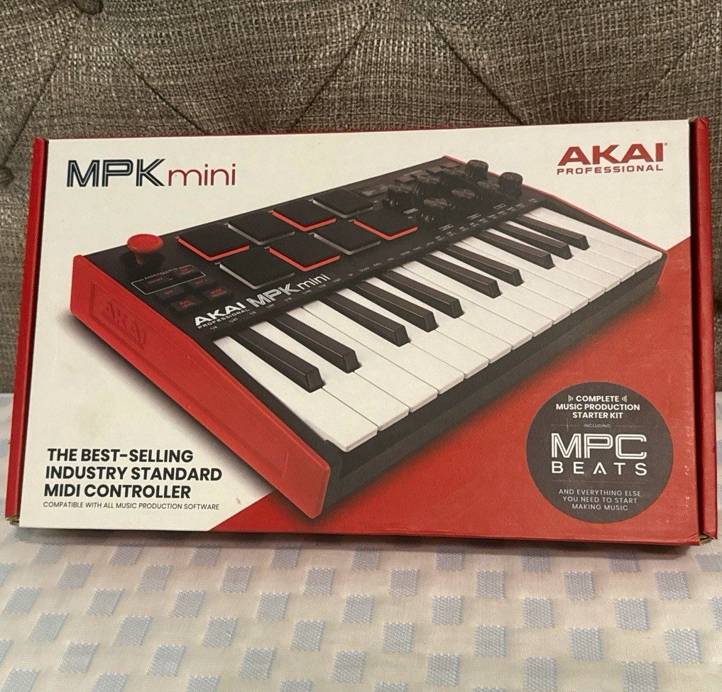 Akai Professional MPK mini 25-Key USB MIDI Keyboard Controller, Pads, Pedal