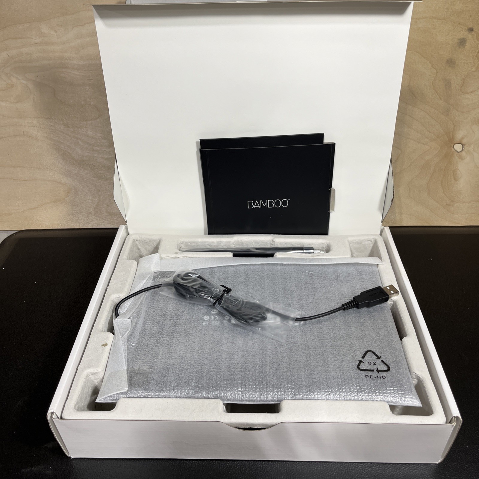 Wacom Bamboo Graphics Tablet With Pen (Model CTL-460) OPEN BOX NEW
