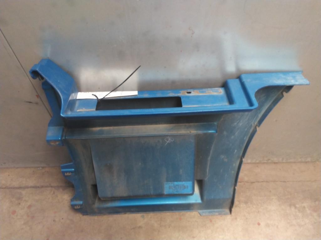For 2012 VOLVO VNL SIDE FAIRING Right , MD