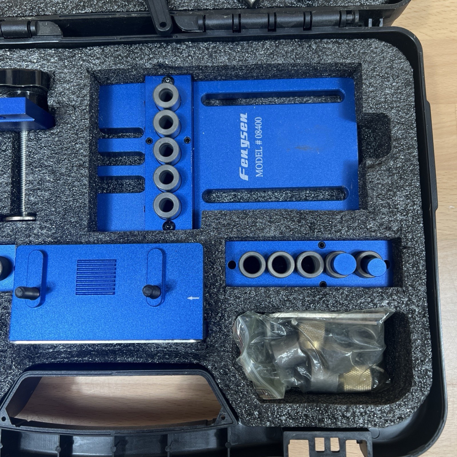 Adjustable Doweling Jig Kit with 5 Drill Sleeves for Precise Woodworking