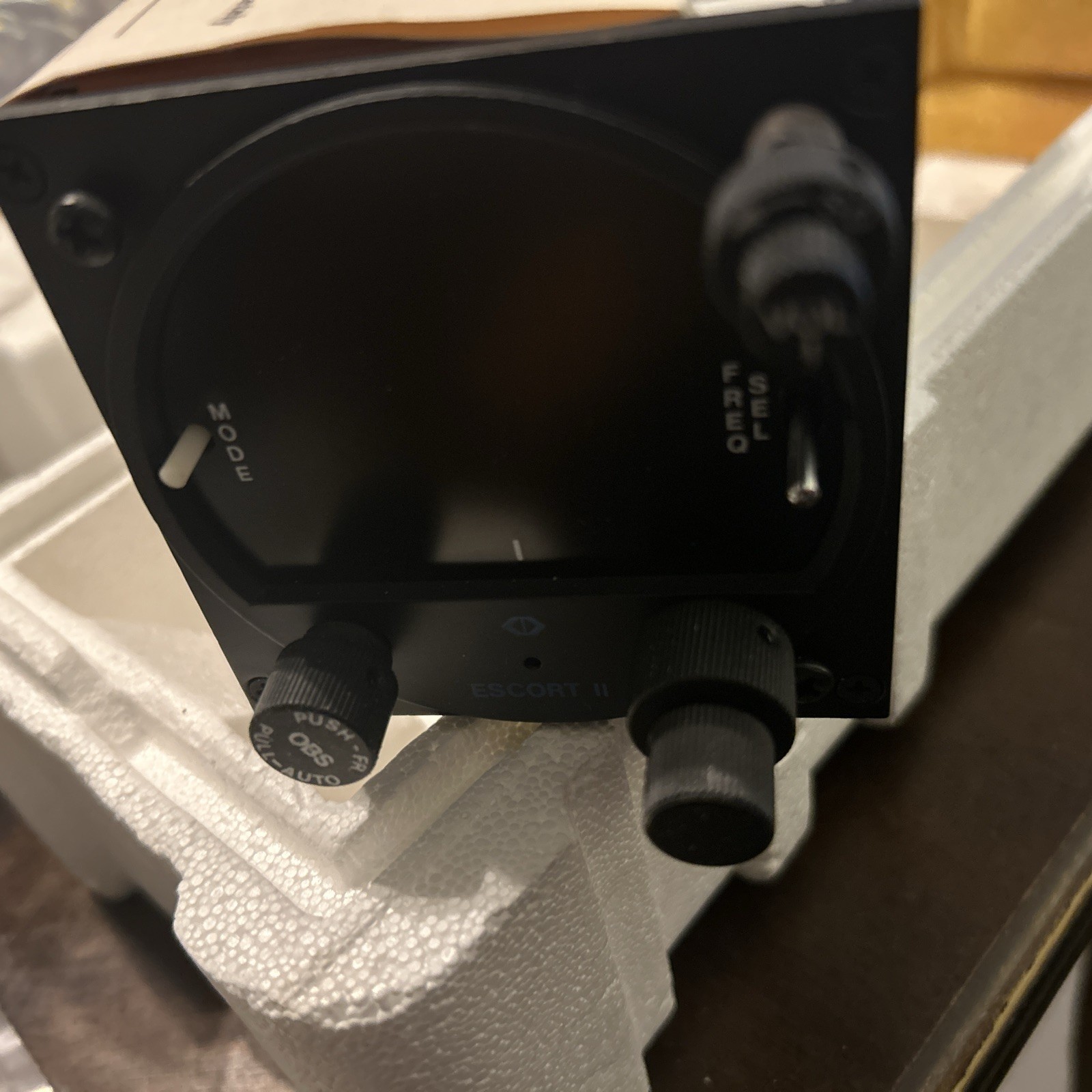 Narco Escort II VOR / LOC Indicator NAV/COMM NOS